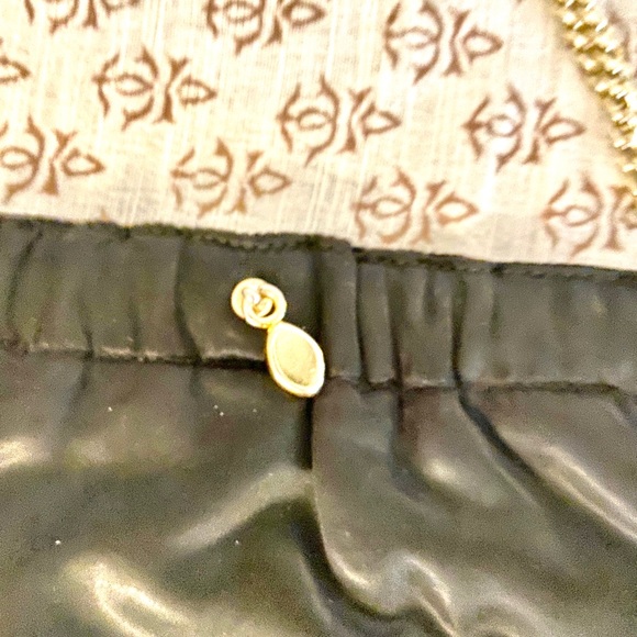 Vintage Satin Bag w/ Adjustable Gold Chain - Picture 4 of 8